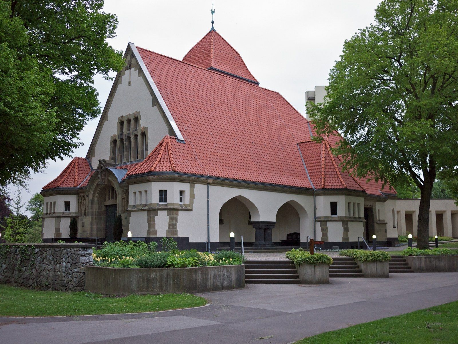 Kapelle des Friedhofs Stoffeln von vorn – Friedhof Stoffeln